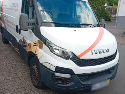 Gebraucht Iveco Daily 150 PS (110 kW) 2014 Weiß Van / Kleinbus