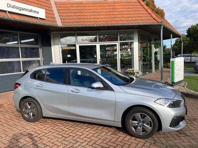 Gebraucht BMW 118 Advantage 140 PS (102 kW) 2019 Silber Kleinwagen