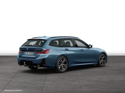 Gebraucht BMW 330e Comfort Edition 292 PS (214 kW) 2025 Kombi