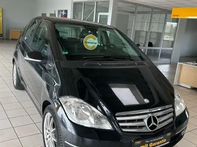 Gebraucht Mercedes A160 95 PS (69 kW) 2011 Schwarz Limousine