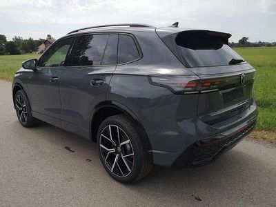 Neu VW Tiguan R-line 193 PS (141 kW) 2025 Schwarz SUV