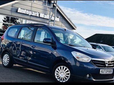 Blau Gebraucht 2017 Dacia Lodgy Lauréate Van / Kleinbus | 7.978 € (Fairer Preis)