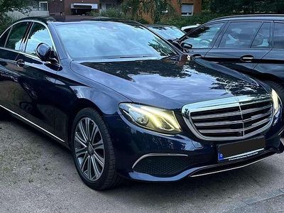 Gebraucht Mercedes E350 Exclusive 258 PS (189 kW) 2016 Blau Limousine