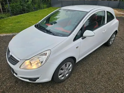 Brugt Opel Corsa 60 HK (44 kW) 2008 Hvid Hatchback
