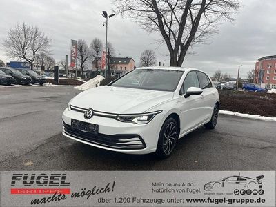 Weiß Gebraucht 2022 VW Golf Style Limousine | 20.999 € (Superpreis)