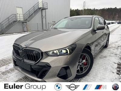 Gebraucht BMW 540 Performance 286 PS (210 kW) 2026 Grau Kombi