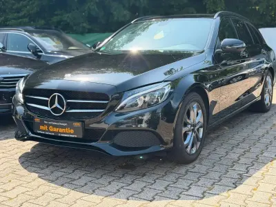 Gebraucht Mercedes C250 Avantgarde 204 PS (150 kW) 2016 Schwarz Kombi