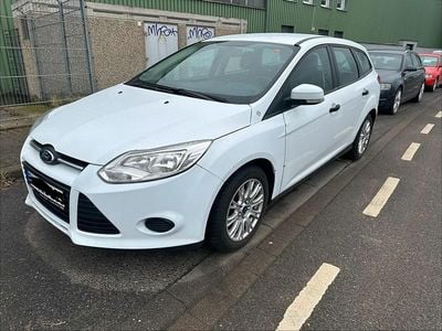 Gebraucht Ford Focus 125 PS (91 kW) 2013 Weiß Kombi