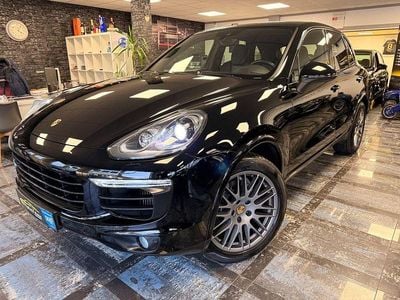 Schwarz Gebraucht 2018 Porsche Cayenne Platinum Edition SUV | 38.900 € (Etwas zu teuer)