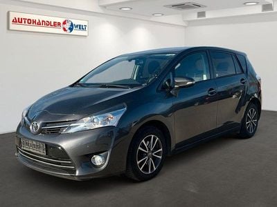 Gebraucht Toyota Verso Life 147 PS (108 kW) 2014 Grau Van / Kleinbus