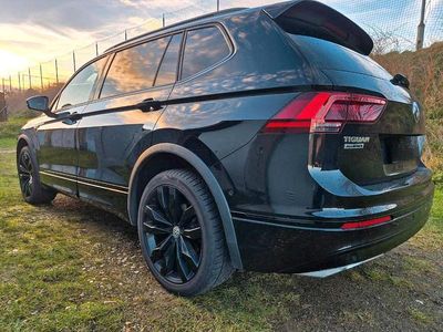 Gebraucht VW Tiguan Allspace Style 200 PS (147 kW) 2021 Schwarz SUV