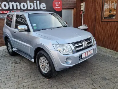 Gebraucht Mitsubishi Pajero 203 PS (149 kW) 2015 Grau SUV