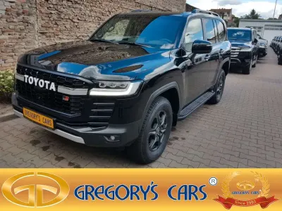 Gebraucht Toyota Land Cruiser Sport 299 PS (219 kW) 2023 Black raven metallic SUV