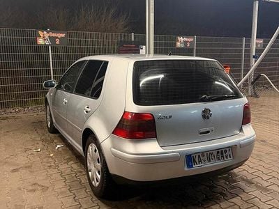 Gebraucht VW Golf IV 2002 Grau Limousine