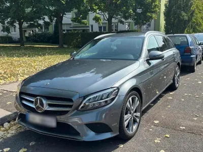 Gebraucht Mercedes C220 Avantgarde 194 PS (142 kW) 2018 Grau Kombi
