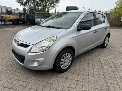 Gebraucht Hyundai i20 2009 Silber Kleinwagen