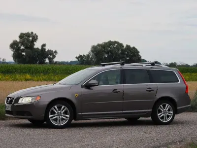 Gebraucht Volvo V70 Summum 163 PS (119 kW) 2012 Grau Kombi