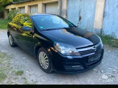 Gebraucht Opel Astra 90 PS (66 kW) 2007 Schwarz Coupé