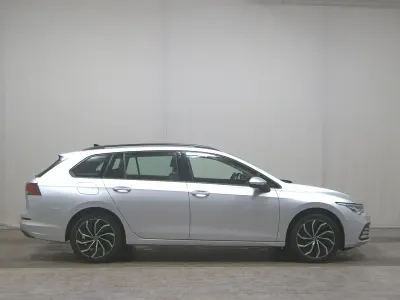 Brugt VW Golf VIII Life 150 HK (110 kW) 2021 Sølv
