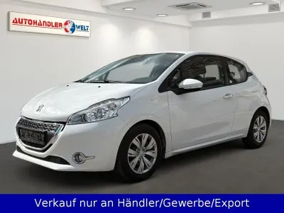 Gebraucht Peugeot 208 95 PS (69 kW) 2012 Weiß Kleinwagen