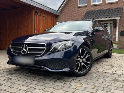 Usata Mercedes E200 Avantgarde 184 CV (135 kW) 2017 Blu Berlina