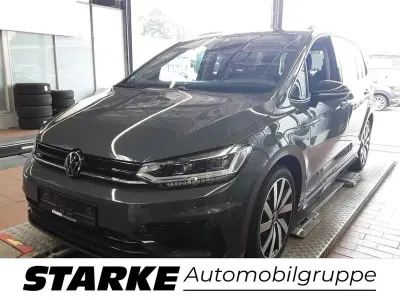 Gebraucht VW Touran Style 150 PS (110 kW) 2023 Delfingrau metallic Van / Kleinbus