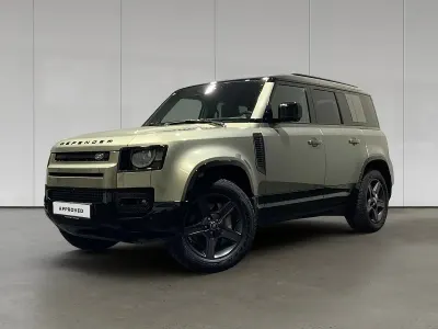 Gebraucht Land Rover Defender SE Dynamic 304 PS (223 kW) 2024 Pangea green SUV
