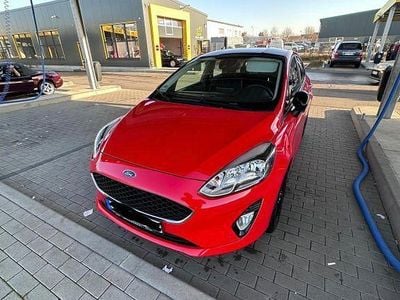Gebraucht Ford Fiesta Active 101 PS (74 kW) 2018 Rot Kleinwagen