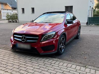 Mercedes GLA200