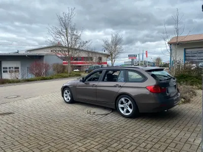 Gebraucht BMW 318 143 PS (105 kW) 2015 Braun Kombi