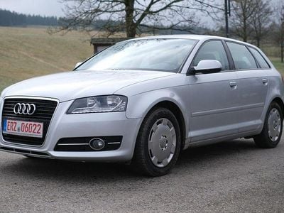 Gebraucht Audi A3 Attraction 140 PS (102 kW) 2012 Silber Kleinwagen