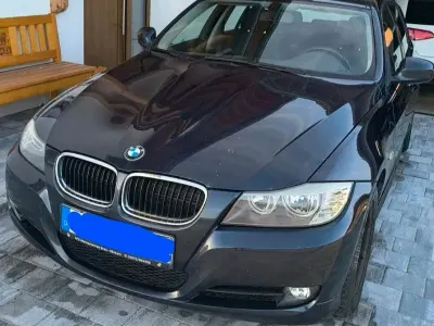 Gebraucht BMW 318 143 PS (105 kW) 2009 Blau Kombi