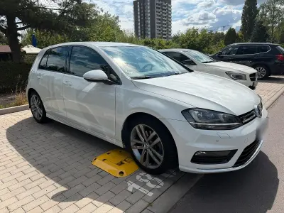 Gebraucht VW Golf VII 150 PS (110 kW) 2015 Weiß Kleinwagen