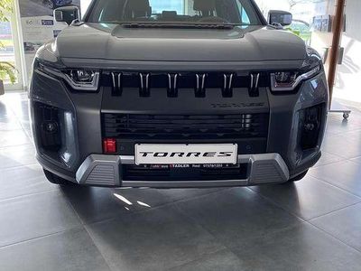 Platinum grey met Gebraucht 2024 Ssangyong (KGM) Torres SUV | 41.000 €