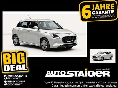 Neu Suzuki Swift Club 83 PS (61 kW) 2025 Pure white pearl metallic Kleinwagen