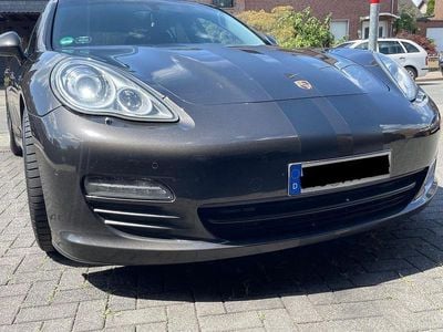 Porsche Panamera 4S