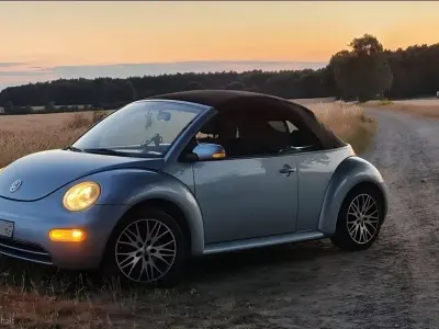 Gebraucht VW New Beetle Cabriolet 102 PS (75 kW) 2004 Blau Cabrio