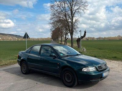 Second-hand Audi A4 101 CP (74 kW) 1996 Verde Berlinǎ
