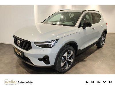 Grau Neu 2025 Volvo XC40 Business Edition SUV | 45.810 € (Teuer)