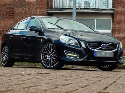 Usata Volvo S60 330 CV (242 kW) 2011 Nero Berlina