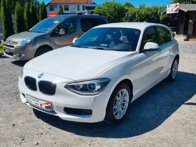 Gebraucht BMW 116 Advantage 116 PS (85 kW) 2015 Weiß Kleinwagen