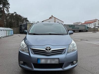 Gebraucht Toyota Verso 177 PS (130 kW) 2010 Blau Van / Kleinbus