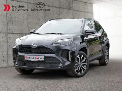 Gebraucht Toyota Yaris Cross 131 PS (96 kW) 2025 Night time black SUV