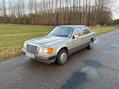 Andere farben Gebraucht 1991 Mercedes E200 Limousine | 6.500 €