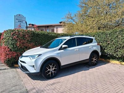 Gebraucht Toyota RAV4 Hybrid Style 200 PS (147 kW) 2018 Weiß SUV