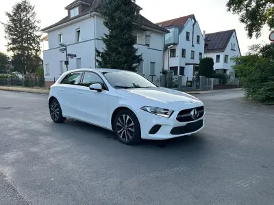 Gebraucht Mercedes A250 Advanced 218 PS (160 kW) 2021 Weiß Limousine