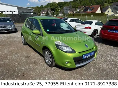 Gebraucht Renault Clio III Dynamique 75 PS (55 kW) 2010 Grün Limousine