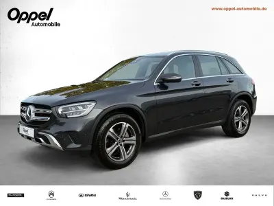 Używany Mercedes GLC220 194 KM (142 kW) 2022 Szary SUV