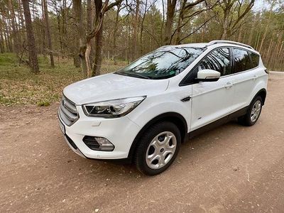 Gebraucht Ford Kuga Titanium 179 PS (131 kW) 2018 Weiß SUV