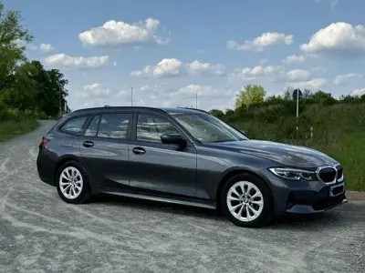 Gebraucht BMW 318 Performance 150 PS (110 kW) 2020 Grau Kombi